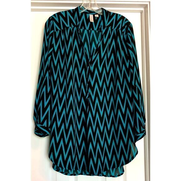 TACERA - NWOT - L Sz L Tunic-Length 3/4-Button Chevron Blouse in Black & Teal - Picture 1 of 13
